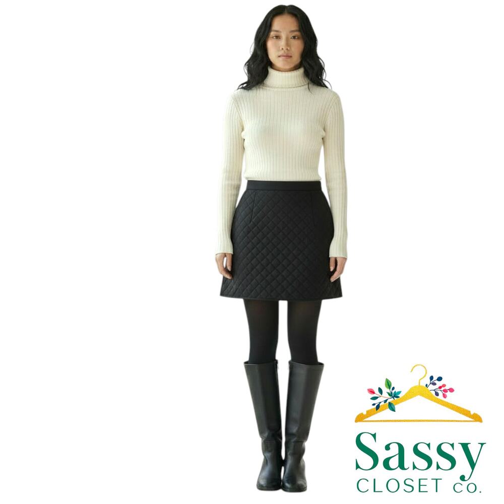 LOFT Black Quilted Mini Pencil Skirt S Pull On Diamond Textured Knit EUC